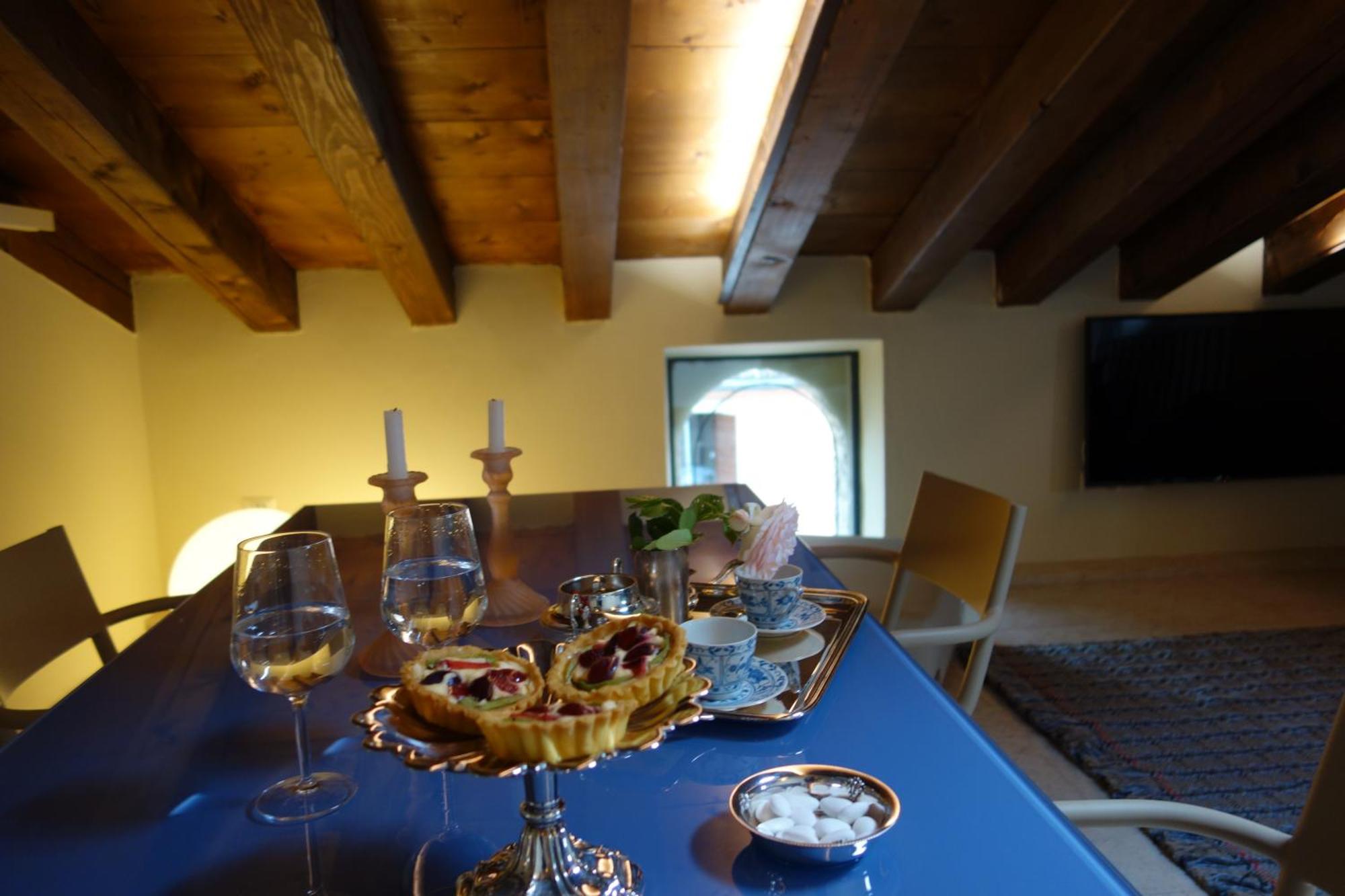 Corte San Luca Apartments Бардоліно Номер фото