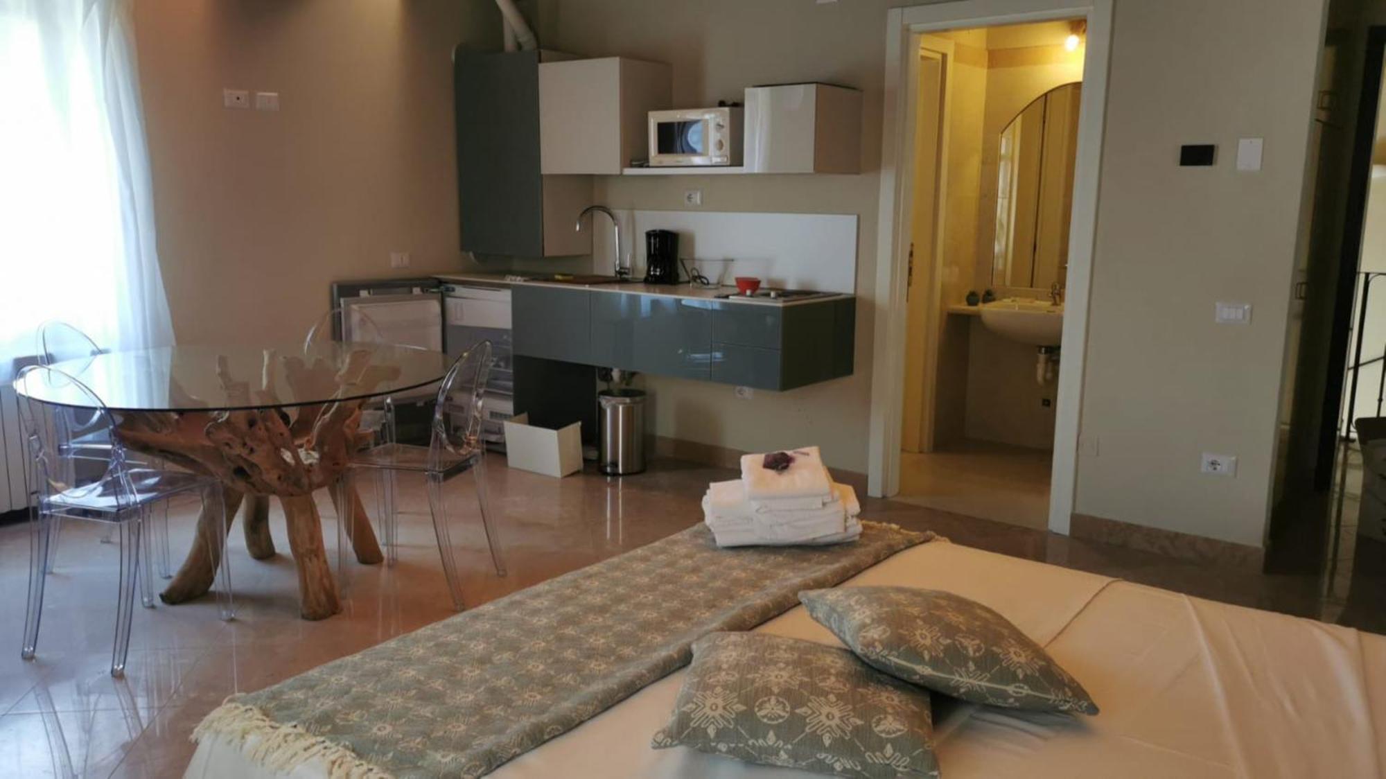 Corte San Luca Apartments Бардоліно Номер фото